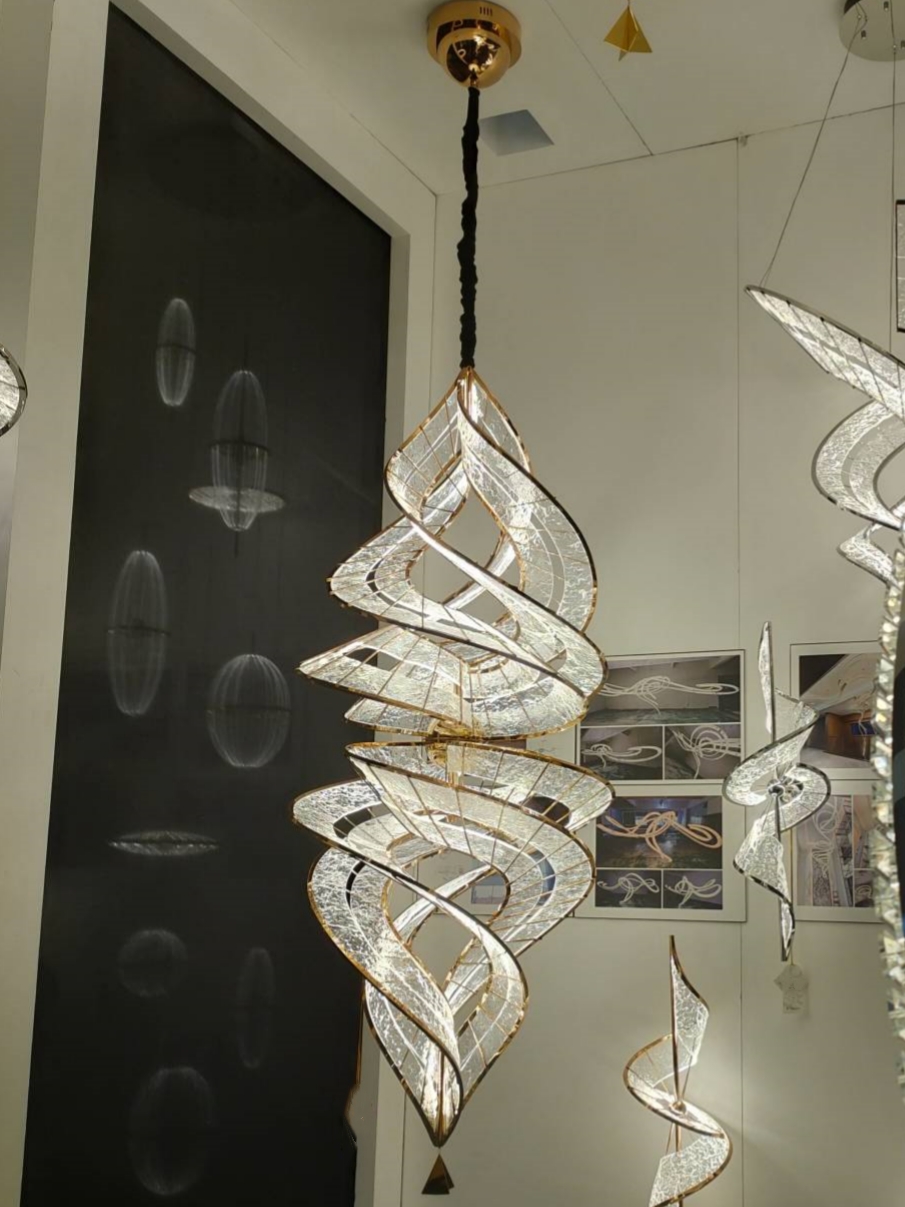Design Inspration Artwork Graceful Acrylic Metal Lobby Villa Chandelier (MD9006A-6A)