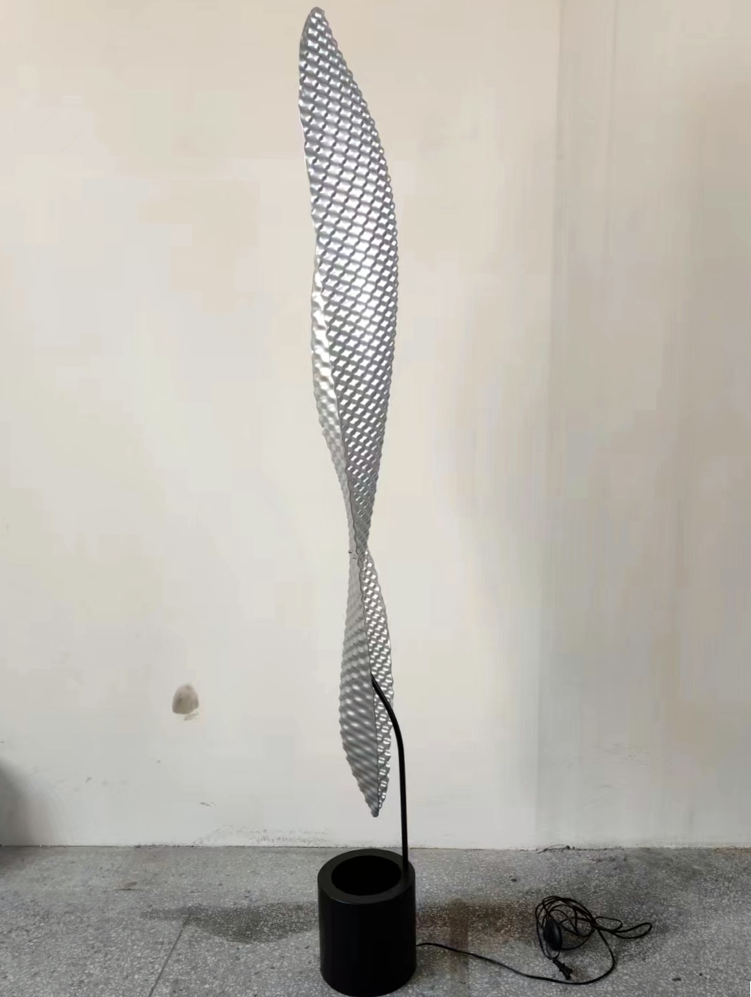 Nordic Design Fashion Iron Acrylic Line indoor Floor Lamp (6983F)