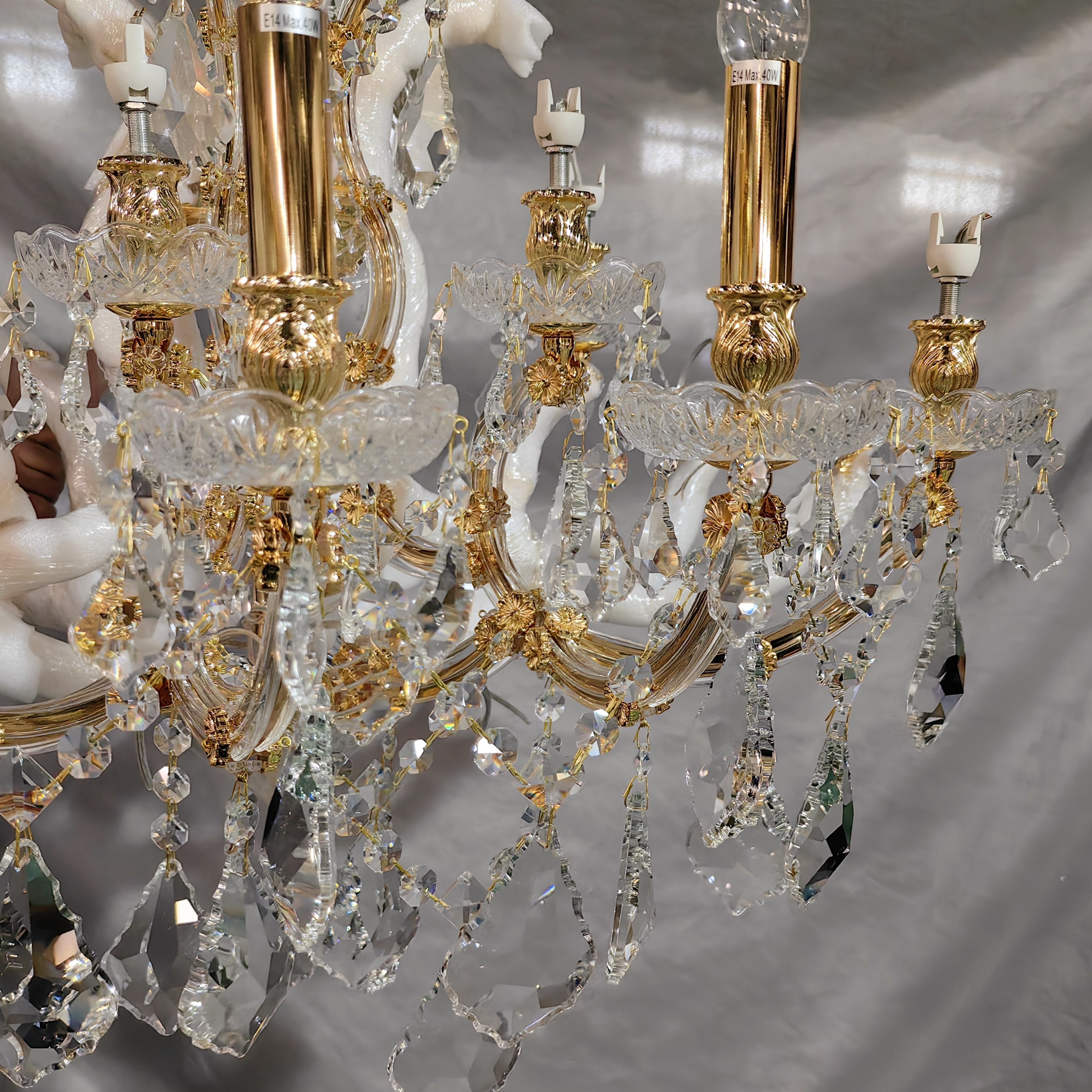 Maira Theresa Style Crystal Golden Metal European Hotel Chandelier (MD9858-12+6+1)