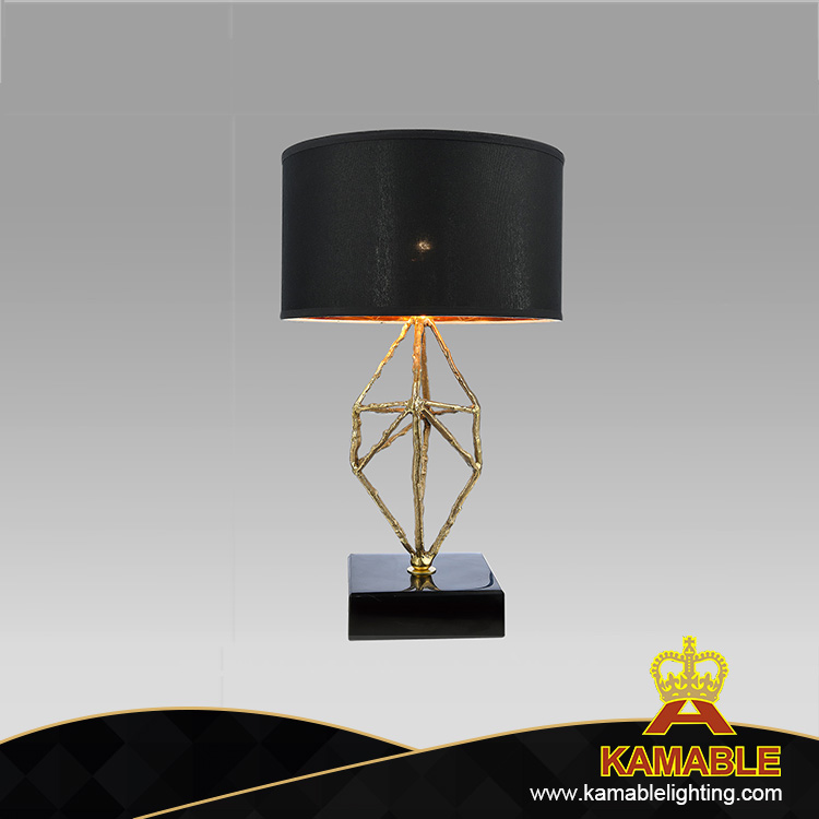 Fancy Steel Golden Bedside Table Lamp (GT8640-1)